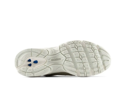 Zapatilla New Balance 530 Mujer Beige