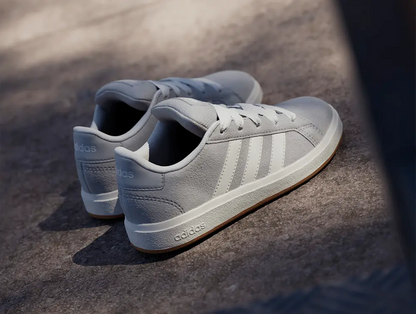 Zapatillas Adidas Grand Court 00S Sue Niños Gris